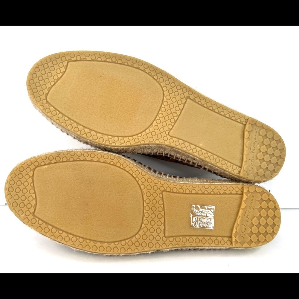 SALVATORE FERRAGAMO Sannio Bow Laser Cut Leather Flat Espadrilles Size 4.5 - Picture 9 of 11
